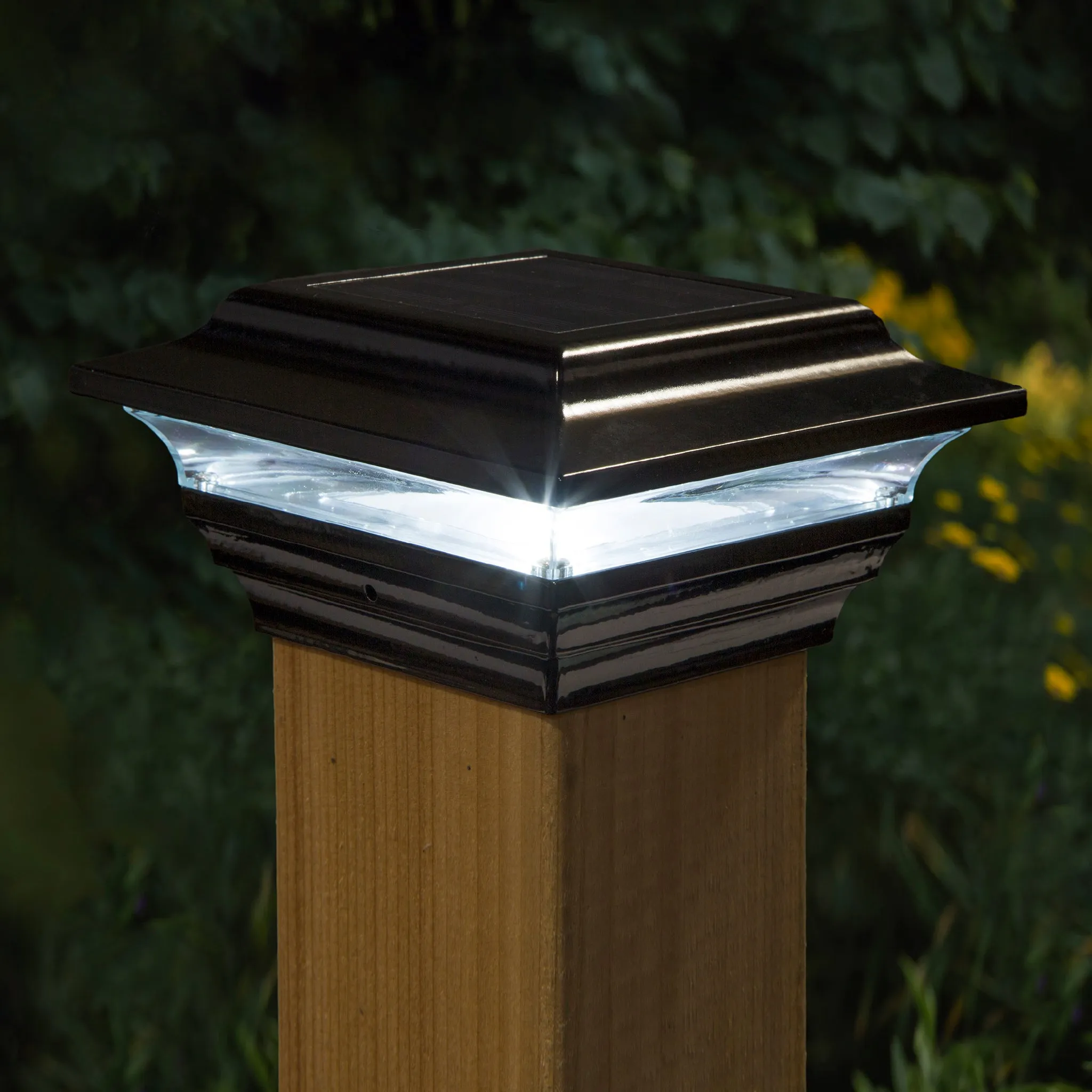 Classy Caps 4X4 Black Aluminum Imperial Solar Post Cap SL211B