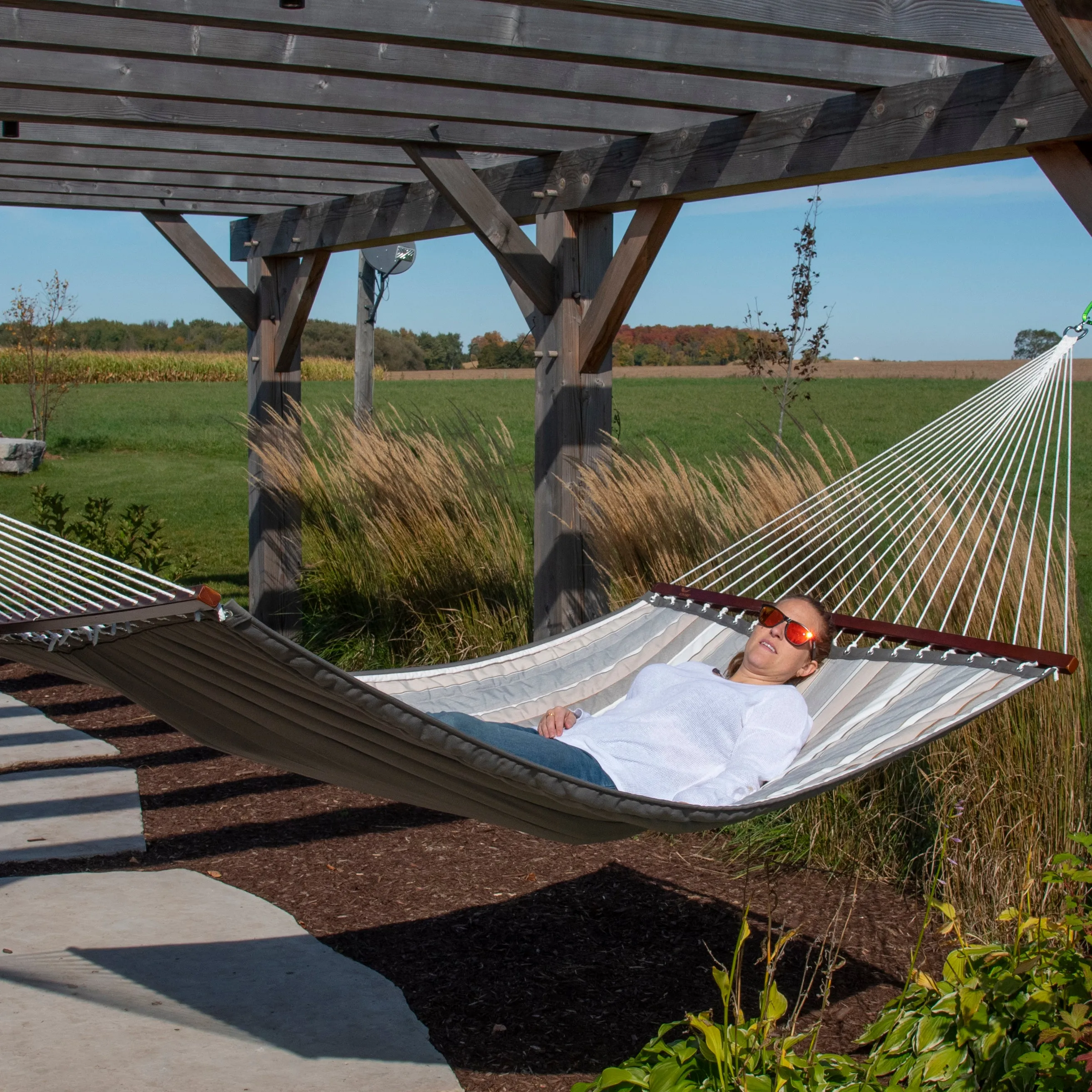 Sunbrella® Quilted Spreader Bar Hammock - Dove
